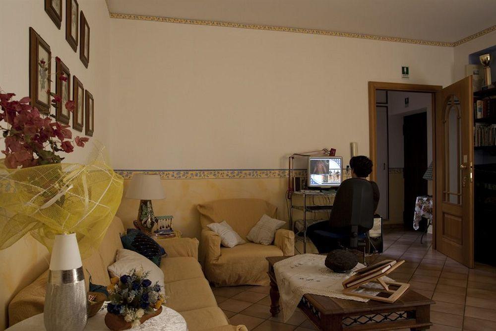 B&B Giuseppe Verdi Катания Экстерьер фото